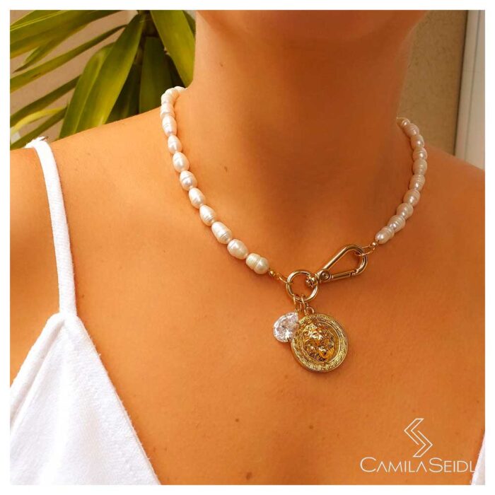 colar-perola-e-leao-1.jpg
